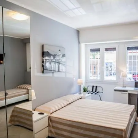 ゲストハウス バチカン ルームズ ホリデイ ローマ