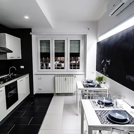 ゲストハウス バチカン ルームズ ホリデイ ローマ